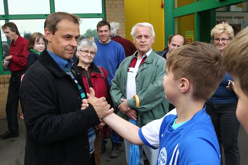 Torwandschie&szlig;en mit Olaf Thon