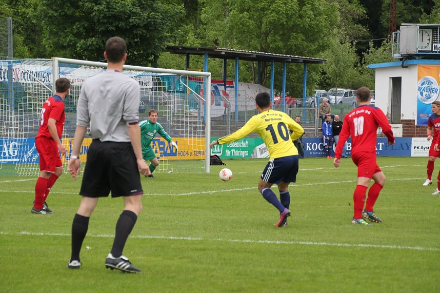 Die erste Halbzeit gegen den VfL Halle