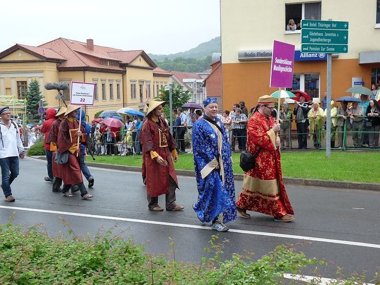 Gro&szlig;er Festumzug zum Th&uuml;ringentag