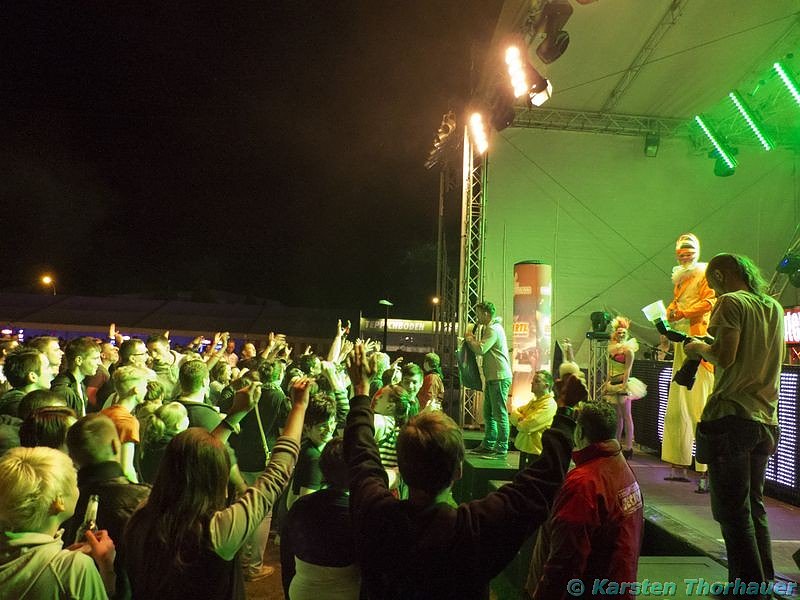 Party an der Schachtstra&szlig;e