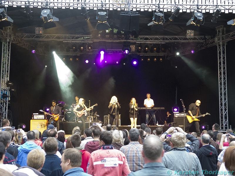 Kim Wilde und Band im Gehege