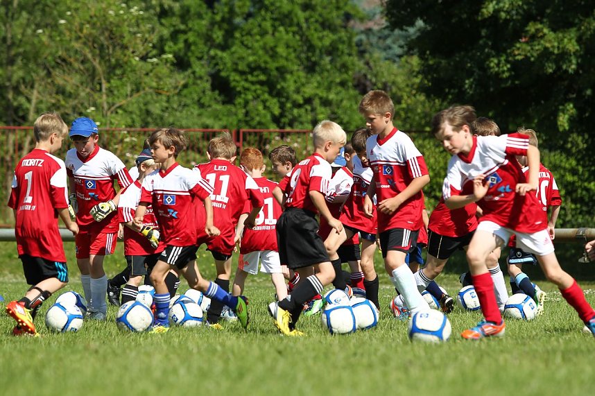 Tolles Erlebnis - die HSV-Fu&szlig;ballschule in Nordhausen