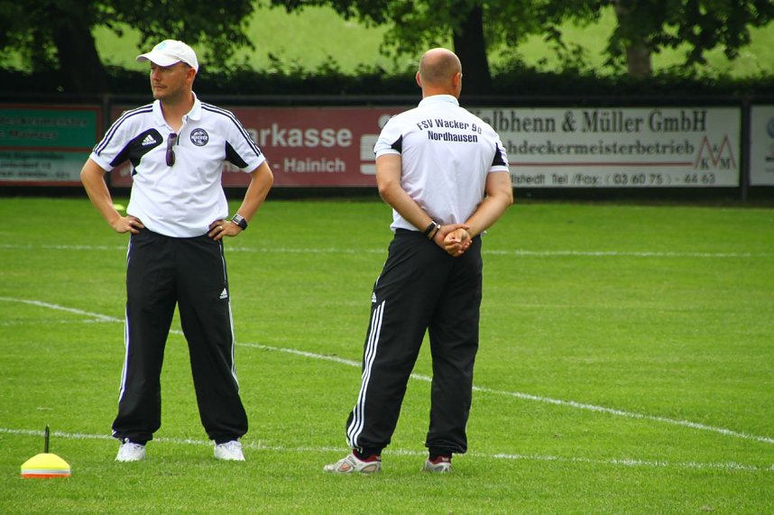 Wacker testet in Struth