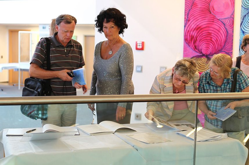 Ausstellung er&ouml;ffnet