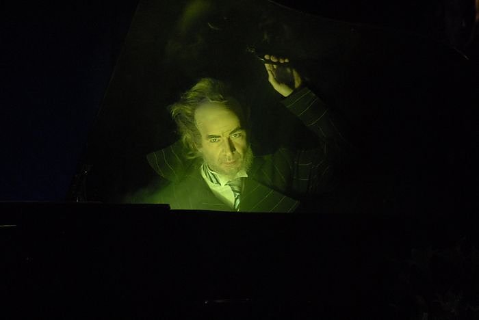 Hoffmanns Erz&auml;hlungen im Theater