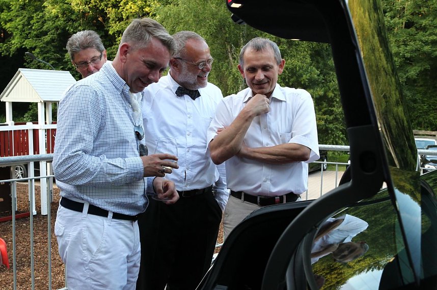 Die neue S-Klasse pr&auml;sentiert