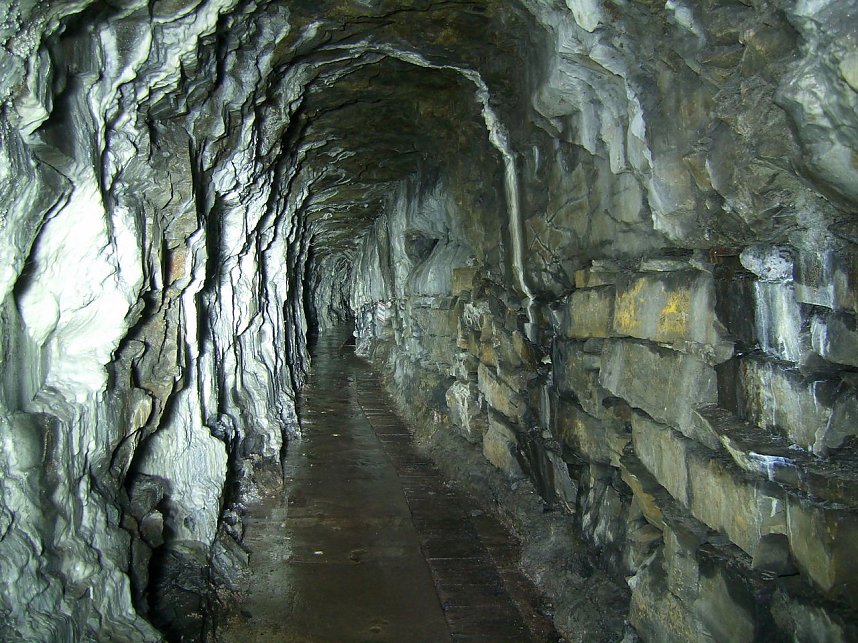 K&uuml;hle in der Langen Wand