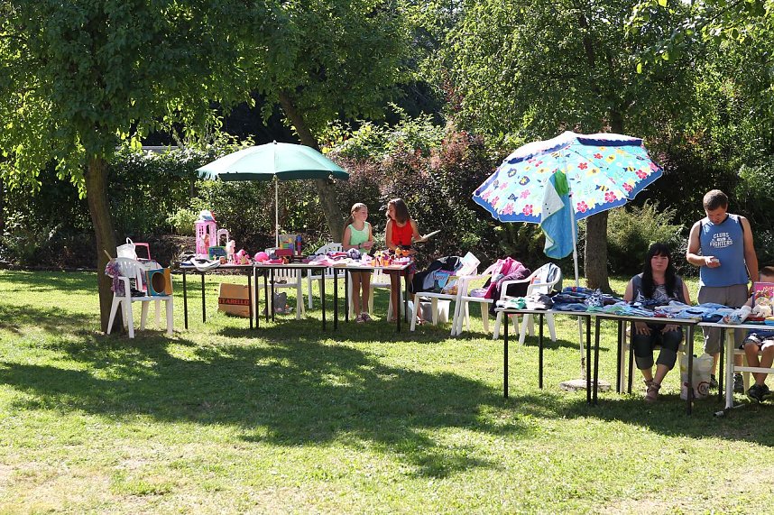 Kinderbasar und Tr&ouml;delmarkt