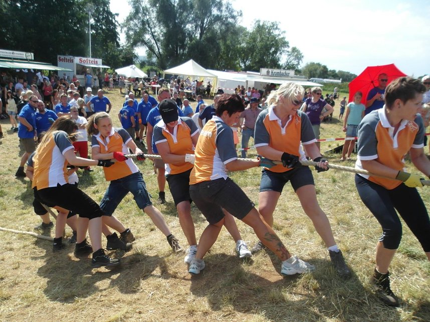 Das Helmetauziehen 2013