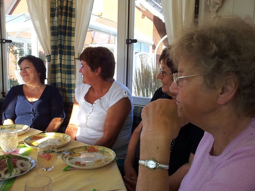 Gespr&auml;ch in der Goldenen Aue