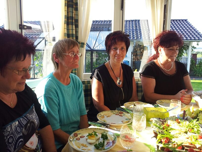 Gespr&auml;ch in der Goldenen Aue