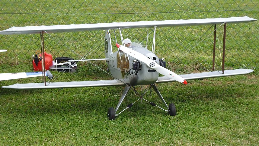 &Uuml;ber den Wolken und am Boden