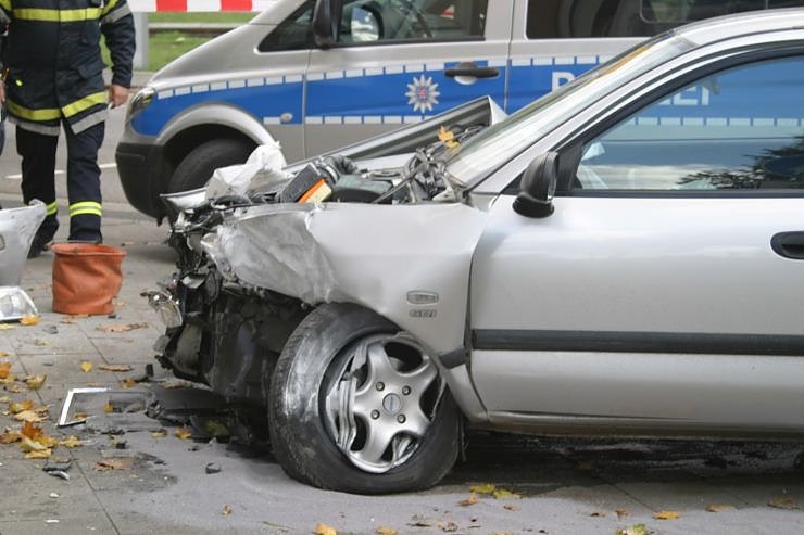 Crash auf der Magnet-Kreuzung