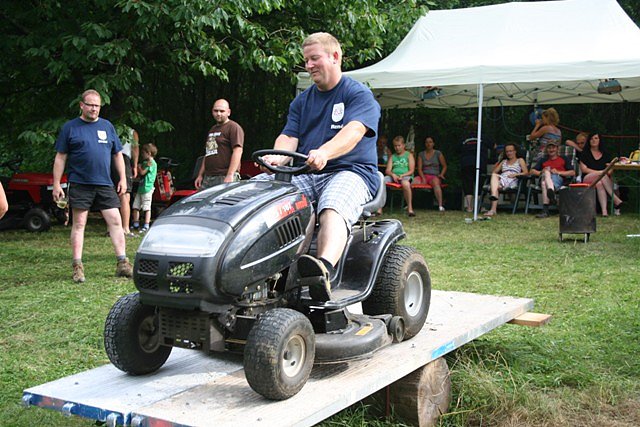 Auf den Rasen - fertig - los