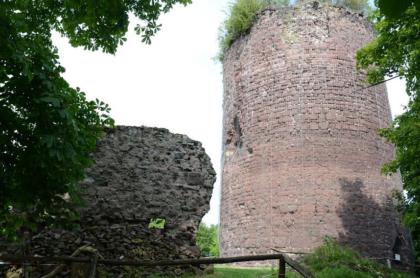 Die Ebersburg bei Herrmannsacker
