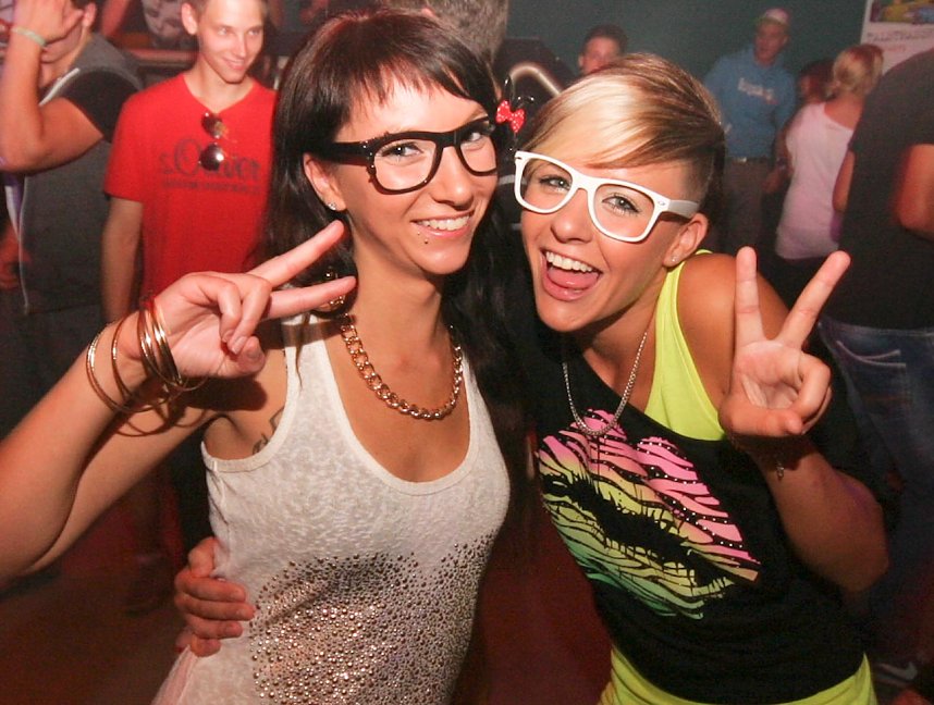 Pornobrillen-Party im Sax