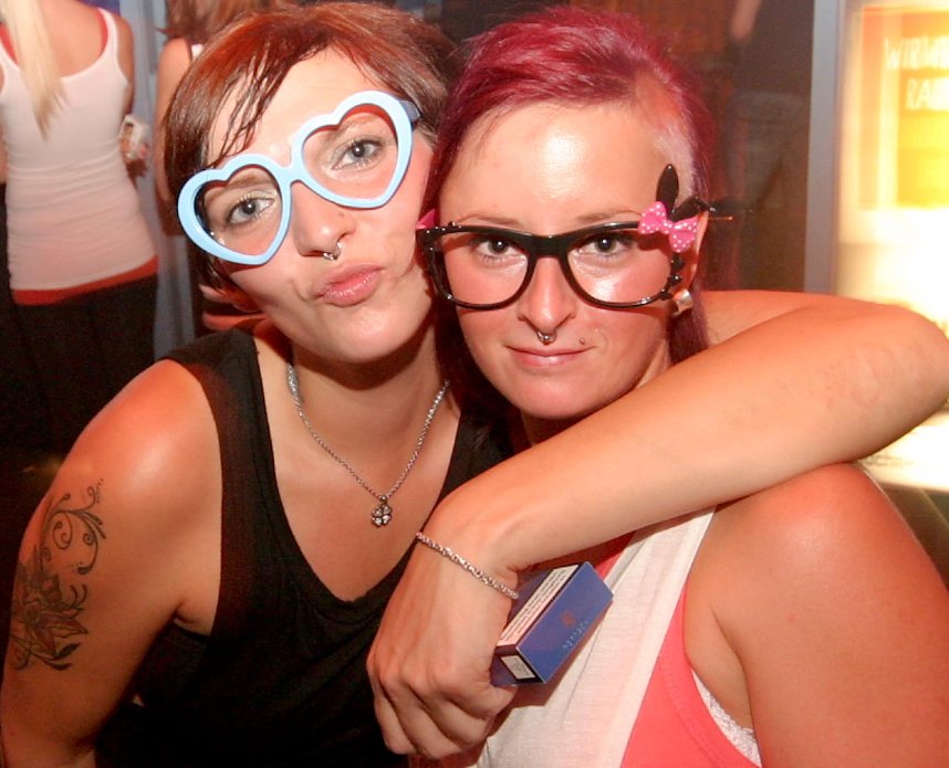 Pornobrillen-Party im Sax