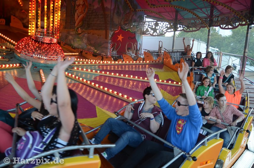 Ladys auf den Rummel