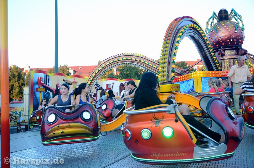 Ladys auf den Rummel