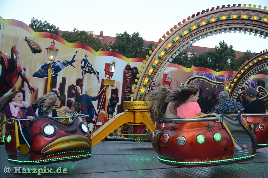 Ladys auf den Rummel