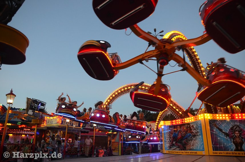 Ladys auf den Rummel