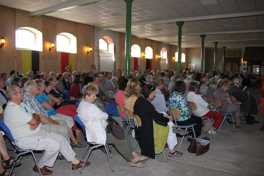 Offen nur f&uuml;r geladene G&auml;ste