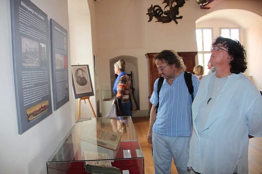 Offen nur f&uuml;r geladene G&auml;ste