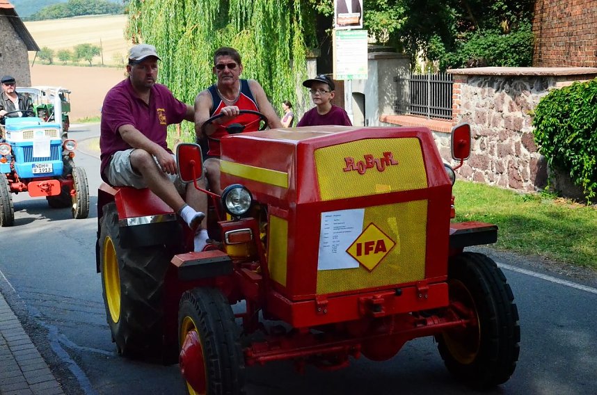 Schlepperfest in Herrmannsacker (Teil 1)