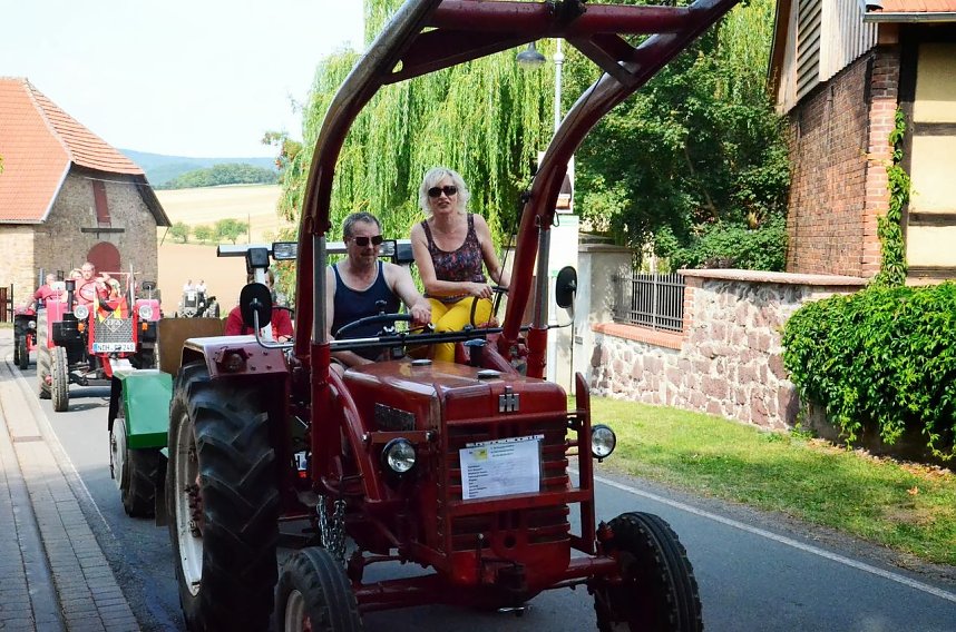 Schlepperfest in Herrmannsacker (Teil 2)