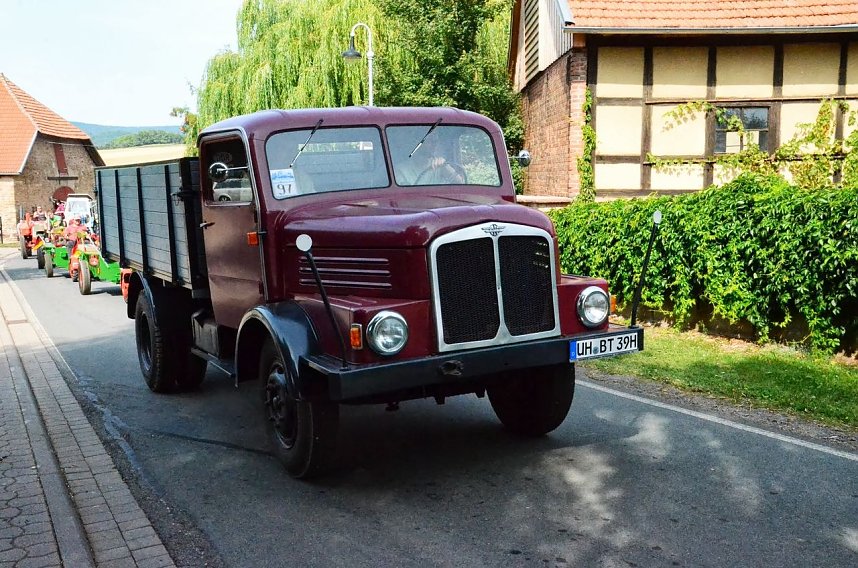 Schlepperfest in Herrmannsacker (Teil 2)