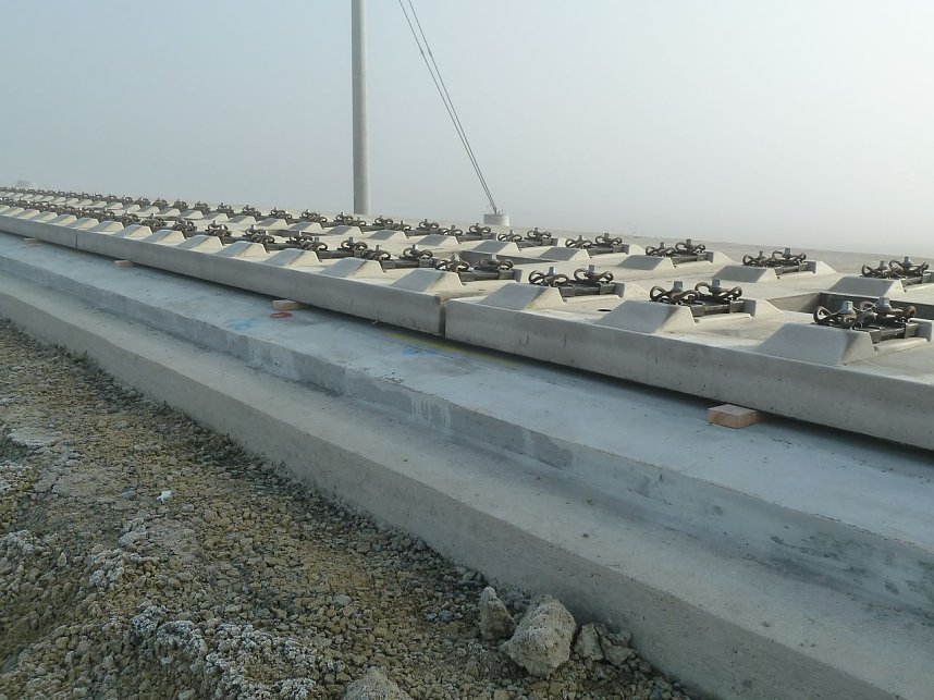 Produktion der Gleistragplatten