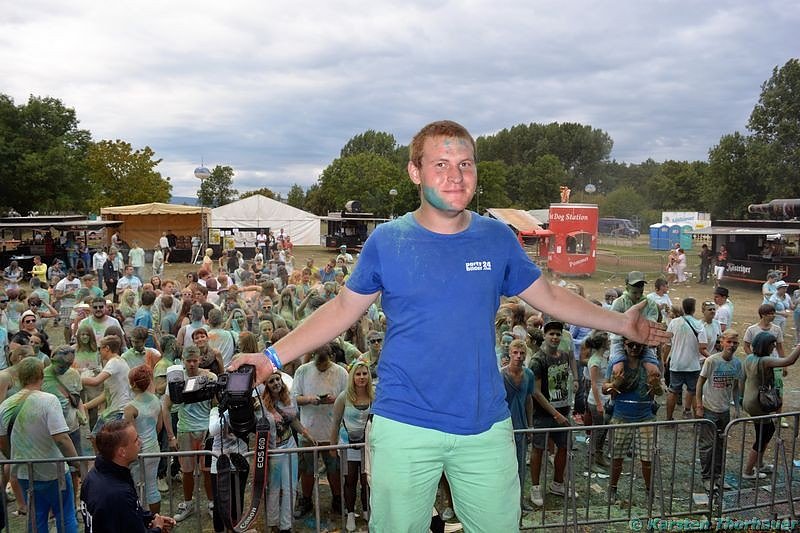 Holi-Festival am Stausee