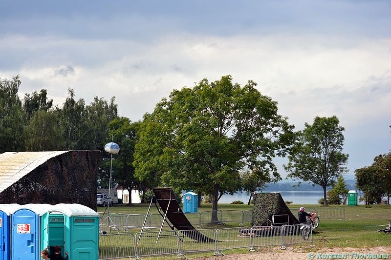 Holi-Festival am Stausee