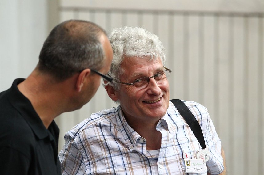 Am und neben dem Netz