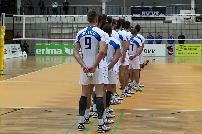 Am und neben dem Netz