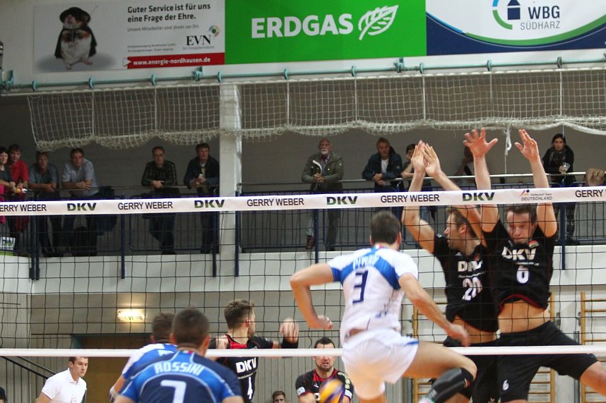 Am und neben dem Netz