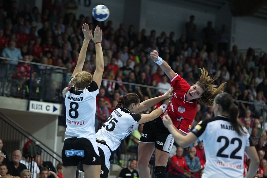 THC gewinnt den CL-Auftakt