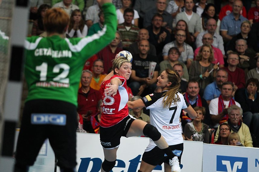 THC gewinnt den CL-Auftakt