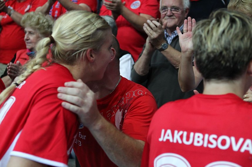 THC gewinnt den CL-Auftakt