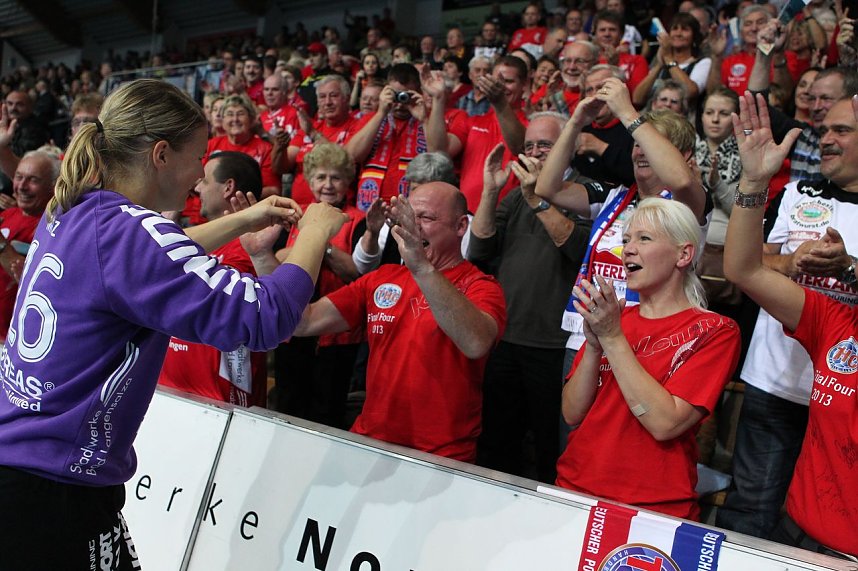 THC gewinnt den CL-Auftakt