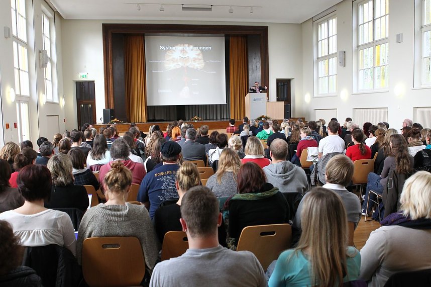 Symposium: Volles Audimax