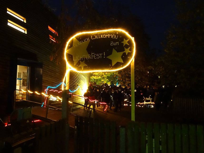 Lichterfest im Tierh&auml;uschen