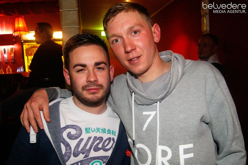 Porno-Brillen-Party im Sax