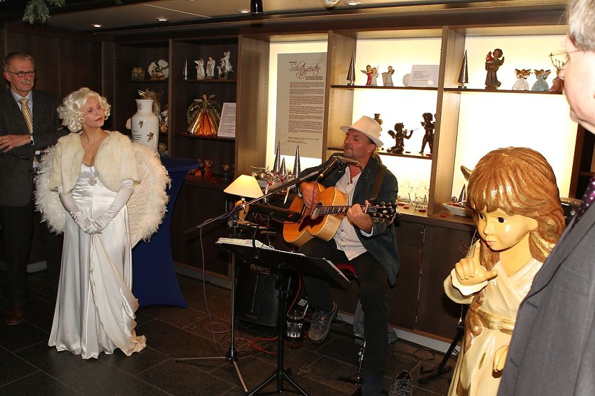 Ausstellung er&ouml;ffnet