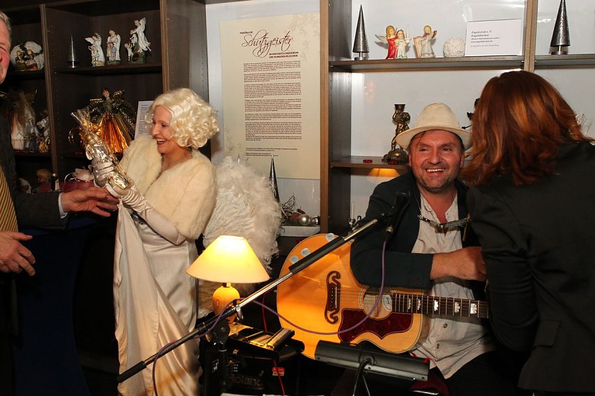 Ausstellung er&ouml;ffnet