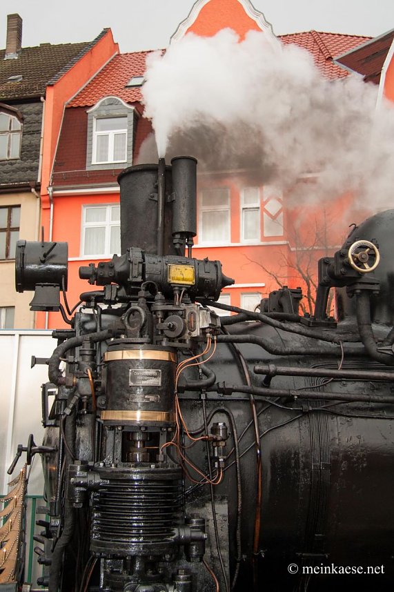 Nikolaus auf Schienen