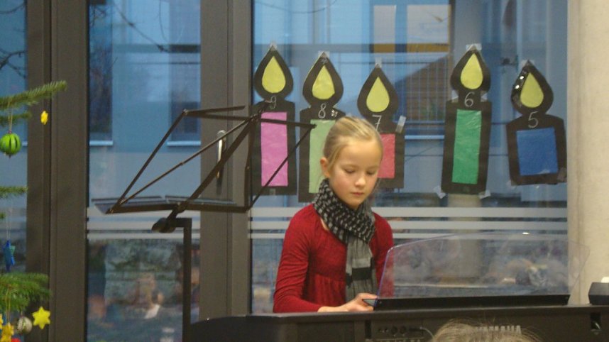 Vorweihnachtliches in Evangelischer Grundschule