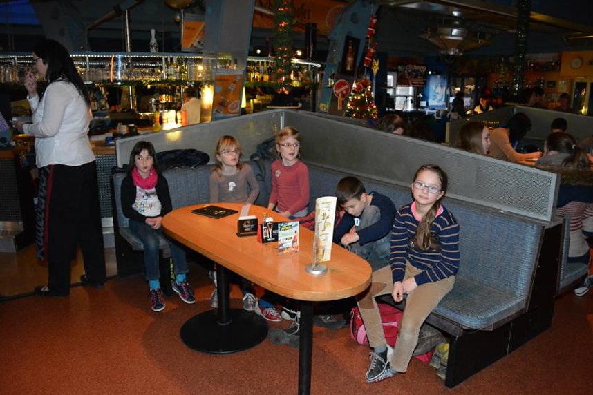 Weihnachtsfeier auf der Bowlingbahn