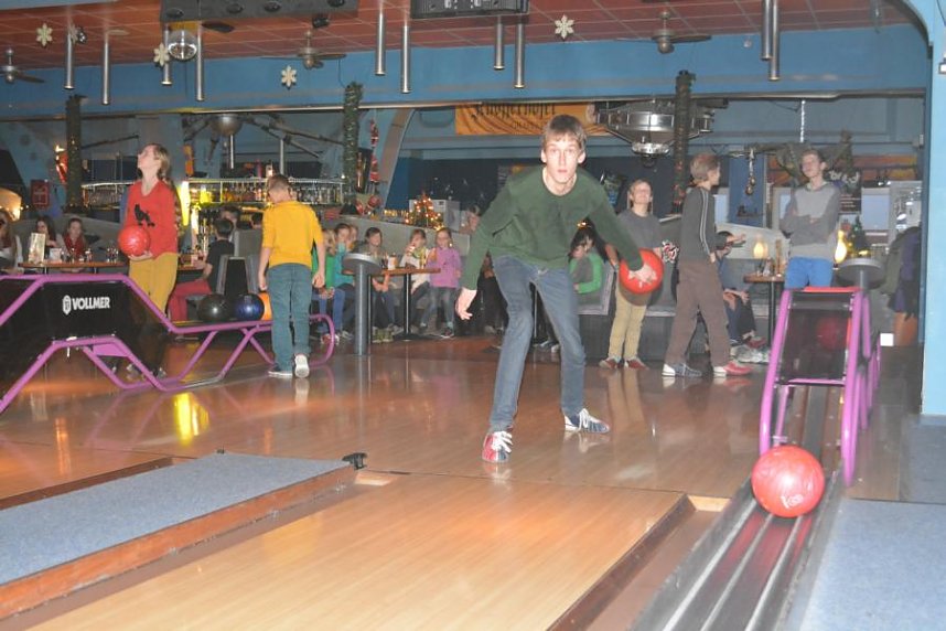 Weihnachtsfeier auf der Bowlingbahn