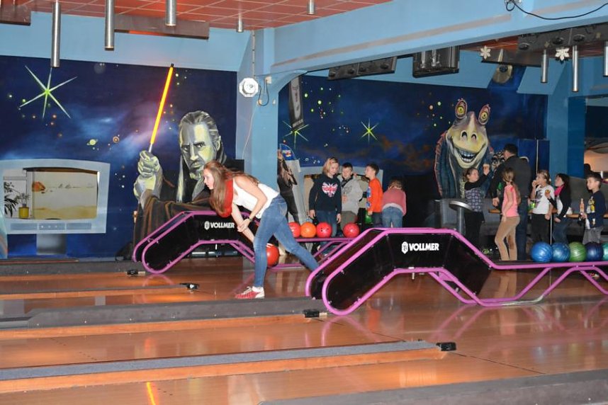 Weihnachtsfeier auf der Bowlingbahn